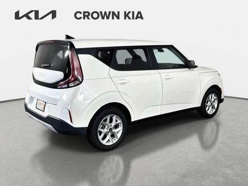 Certified 2024 Kia Soul LX w/ Option Group 015 FWD image 5