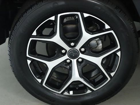 Used 2025 Jeep Compass Limited AWD/4WD image 12