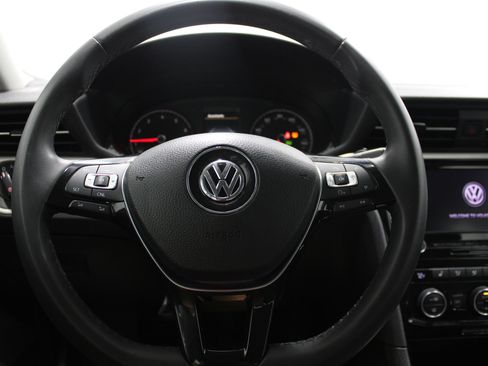 Used 2021 Volkswagen Passat 2.0T SE FWD image 29