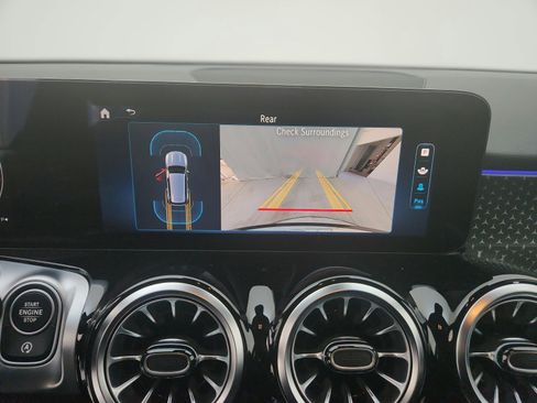 Certified 2024 Mercedes-Benz GLB 250 image 19