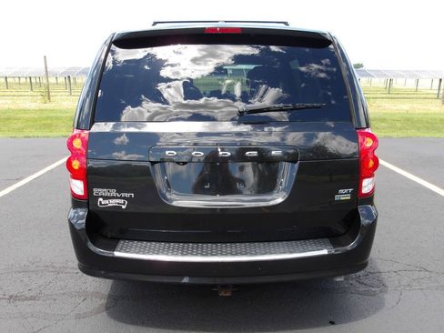 Used 2019 Dodge Grand Caravan SXT FWD image 4