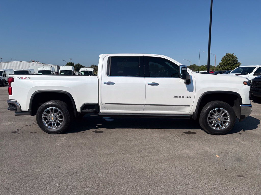 Used 2024 Chevrolet Silverado 2500 LTZ w/ LTZ Premium Package AWD/4WD image 9