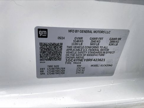 Used 2024 Chevrolet Silverado 2500 LT image 30