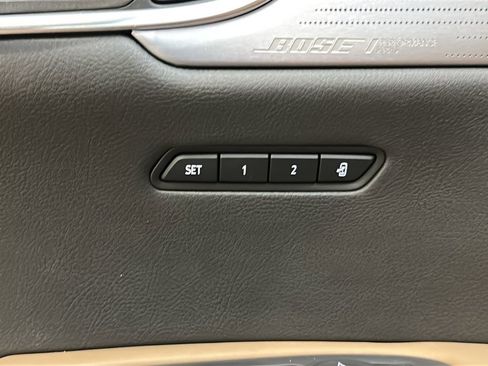 Used 2024 Cadillac XT6 Premium Luxury w/ Platinum Package AWD/4WD image 13