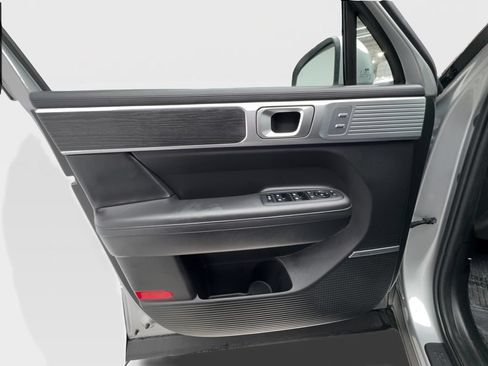 Used 2025 Hyundai Santa Fe Limited FWD image 24