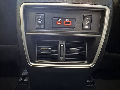 Used 2021 Nissan Murano SL image 25