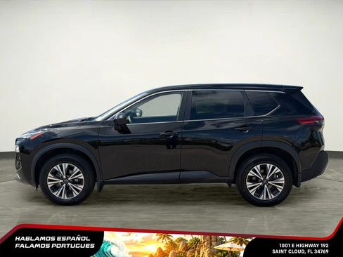 Used 2023 Nissan Rogue SV FWD image 3
