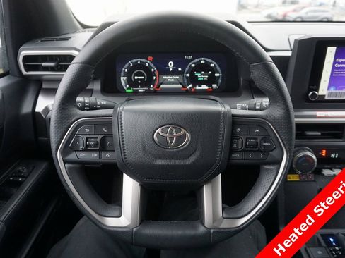 Certified 2025 Toyota 4Runner TRD Off-Road image 3