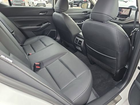 Used 2025 Nissan Altima 2.5 SL image 14