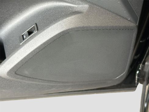 Certified 2025 Audi Q5 Premium w/ Convenience Package AWD/4WD image 19