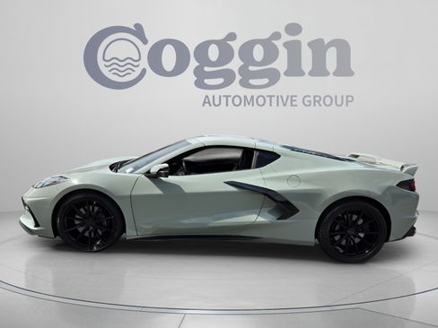 Used 2024 Chevrolet Corvette Stingray Coupe w/ Z51 Performance Package RWD image 2