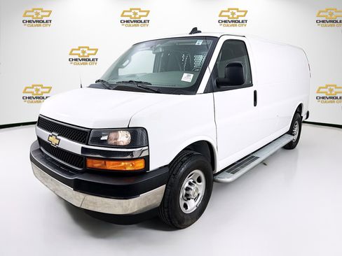 Used 2024 Chevrolet Express 2500 w/ Driver Convenience Package image 3