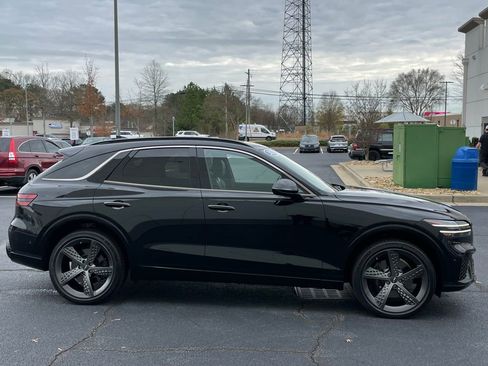 Used 2023 Genesis GV70 3.5T Sport w/ Sport Prestige Package image 7