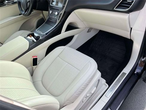 Used 2016 Lincoln MKX Black Label w/ Climate Package image 24