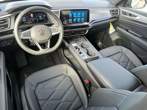 New 2026 Volkswagen Atlas Cross Sport SE AWD/4WD image 9