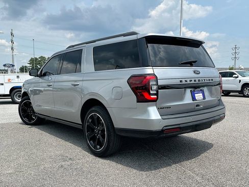 Certified 2022 Ford Expedition Max Limited RWD image 6
