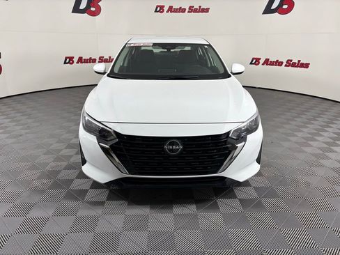 Used 2024 Nissan Sentra S image 9