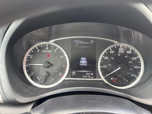 Used 2018 Nissan Sentra S FWD image 19