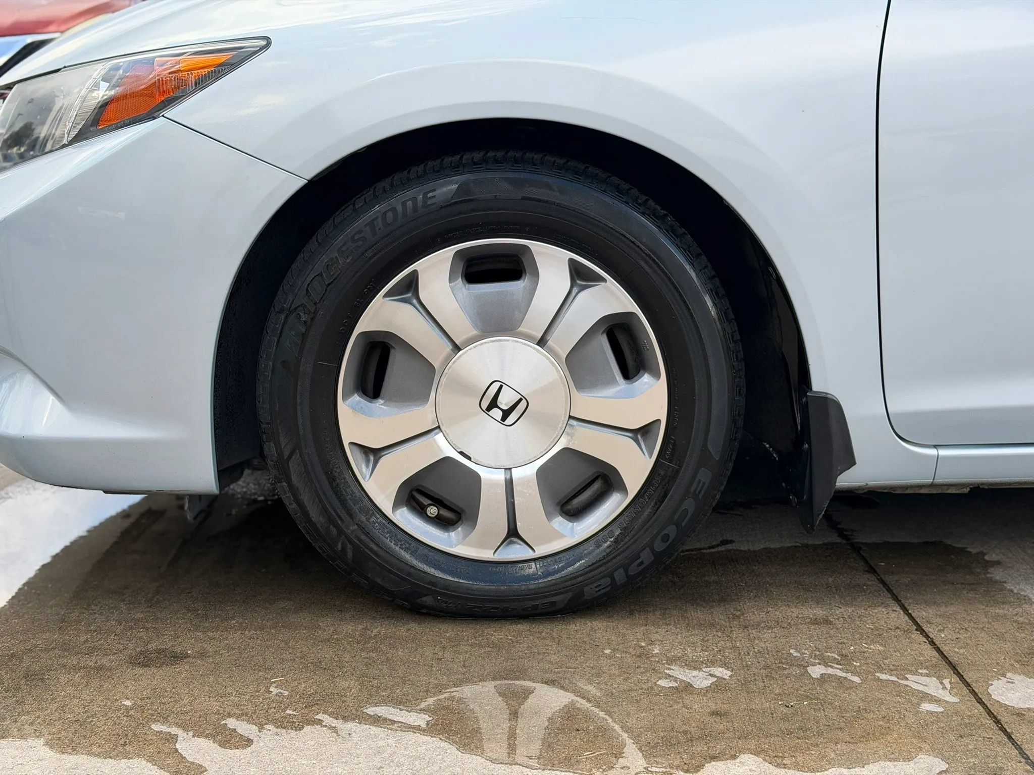 Used 2012 Honda Civic Hybrid Sedan image 17