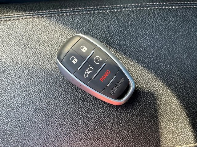 Used 2019 Alfa Romeo Giulia Ti AWD/4WD image 36