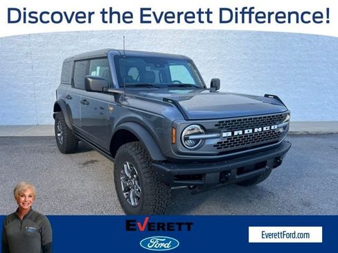 New 2025 Ford Bronco Badlands AWD/4WD image 1