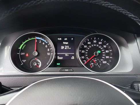 Used 2015 Volkswagen e-Golf SEL Premium FWD image 18