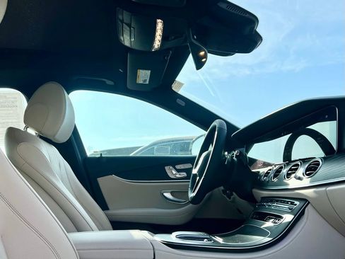 Certified 2022 Mercedes-Benz E 350 4MATIC Sedan image 18