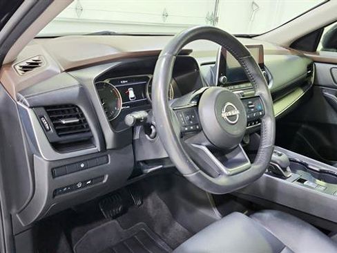 Certified 2023 Nissan Rogue SV w/ SV Premium B Package FWD image 10