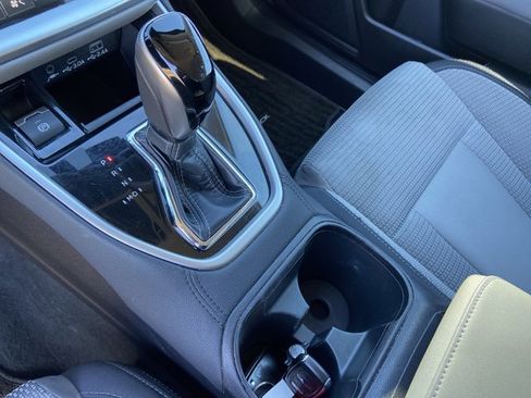 Used 2024 Subaru Outback Premium image 38