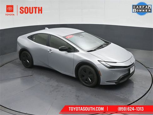 Used 2024 Toyota Prius LE image 42