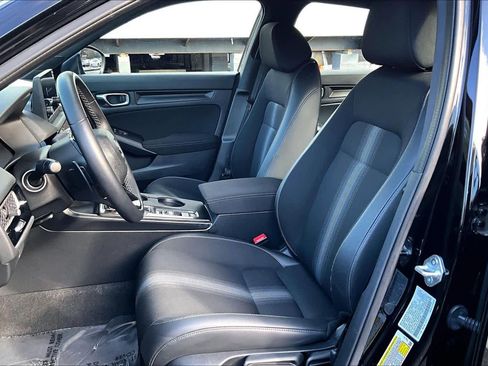 Used 2023 Honda Civic Sport image 5