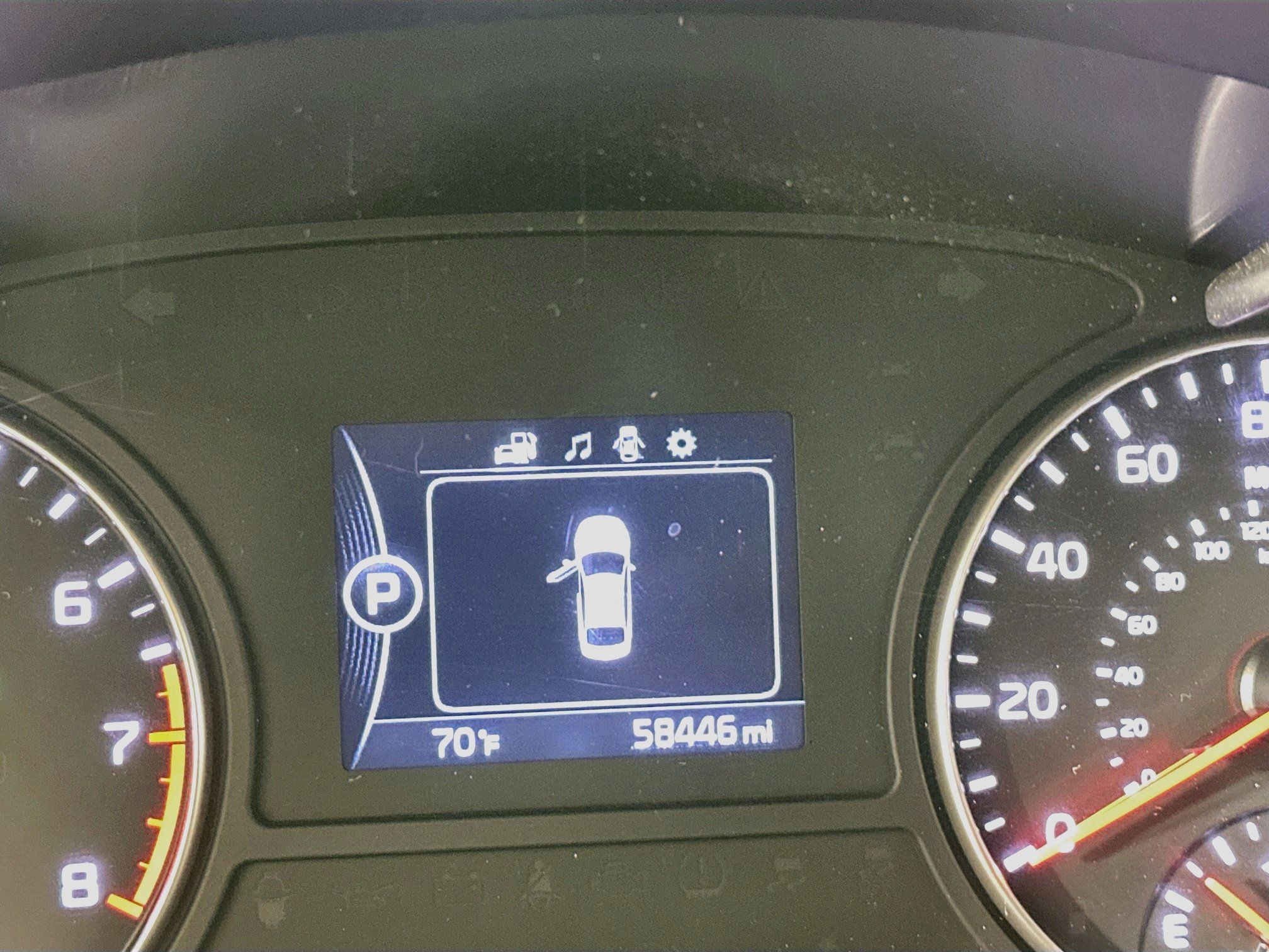 Used 2018 Kia Optima LX w/ 17" Alloy Wheels Package FWD image 19