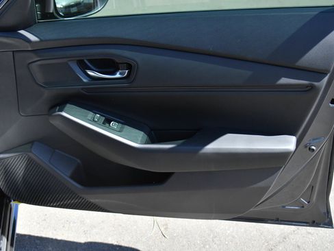 Used 2025 Honda Accord EX-L image 41