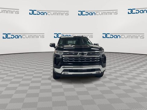 Used 2023 Chevrolet Silverado 1500 LTZ w/ LTZ Convenience Package II AWD/4WD image 3