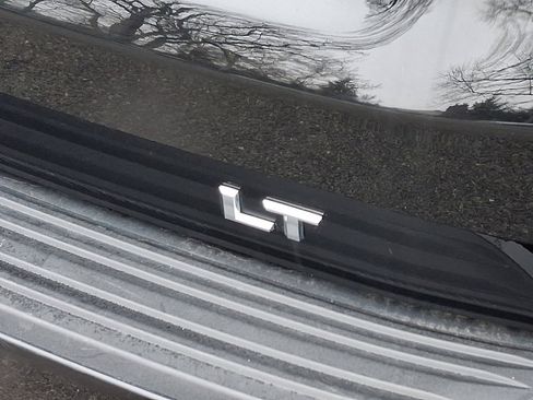 Used 2024 Chevrolet Tahoe LT image 15