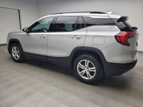 Used 2018 GMC Terrain SLE w/ Driver Convenience Package AWD/4WD image 3