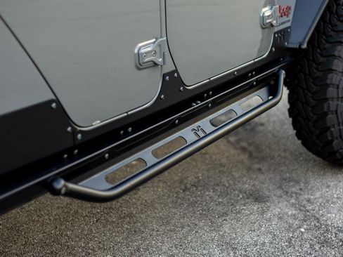 Used 2023 Jeep Gladiator Rubicon w/ Cold Weather Group image 20