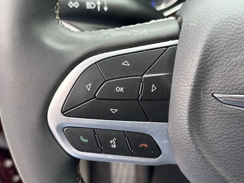 Used 2023 Chrysler Voyager LX image 18