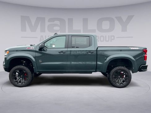 New 2025 Chevrolet Silverado 1500 LT Trail Boss w/ Convenience Package II AWD/4WD image 2