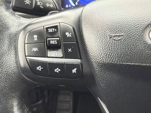 Used 2020 Ford Escape Titanium image 12