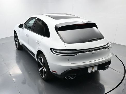 Certified 2026 Porsche Macan image 33