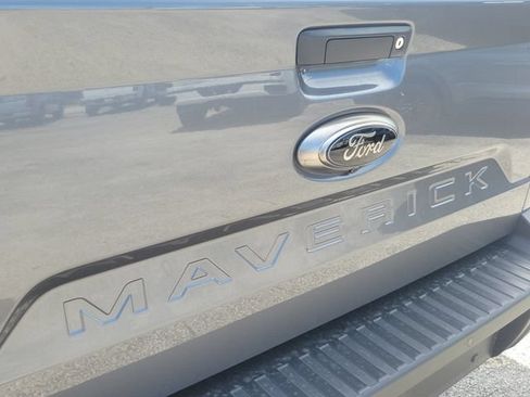 Certified 2023 Ford Maverick Lariat w/ Lariat Luxury Package FWD image 7