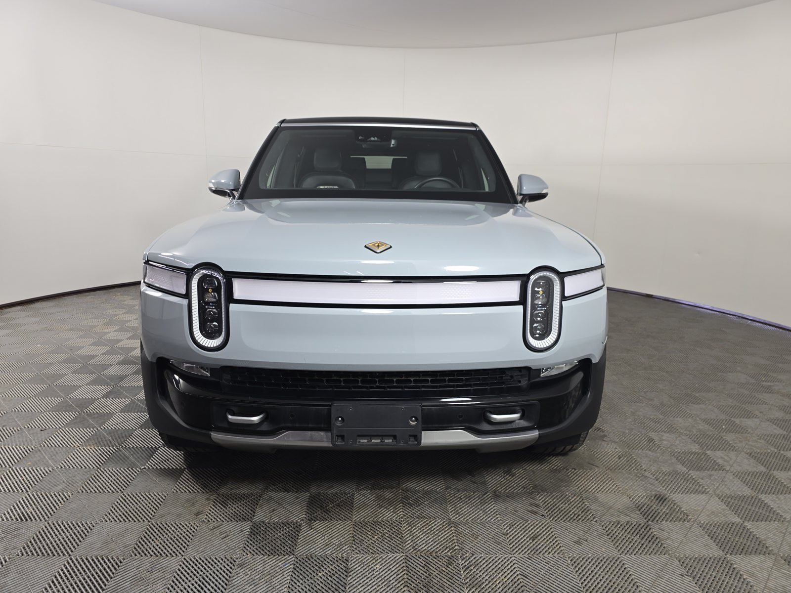 Used 2024 Rivian R1S Adventure Quad AWD/4WD image 8