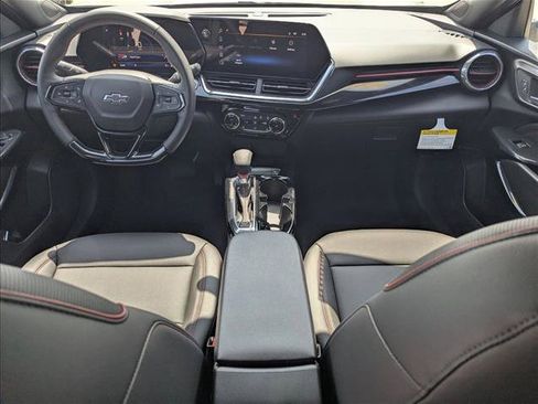 Used 2026 Chevrolet Trax RS w/ Sunroof Package FWD image 14