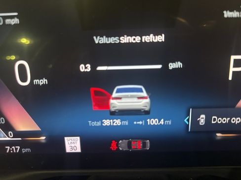 Used 2024 BMW 330i xDrive Sedan w/ Convenience Package image 3