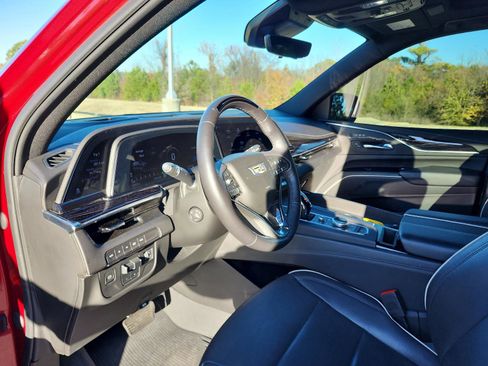 Used 2023 Cadillac Escalade Sport image 16