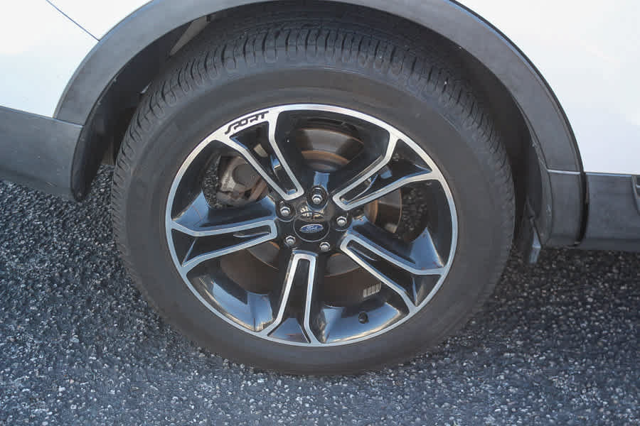 Used 2014 Ford Explorer Sport w/ Equipment Group 401A AWD/4WD image 11