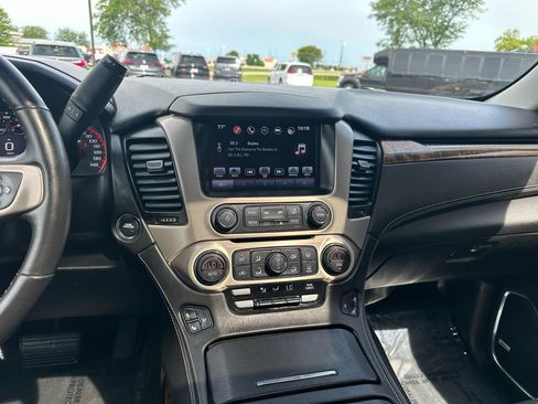 Used 2016 GMC Yukon Denali w/ Open Road Package AWD/4WD image 12