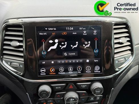 Certified 2021 Jeep Grand Cherokee Laredo X AWD/4WD image 70