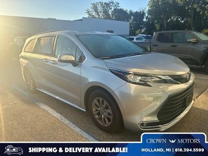 Used 2023 Toyota Sienna XLE w/ XLE Plus Package